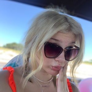 Meet your Posher, Lillian